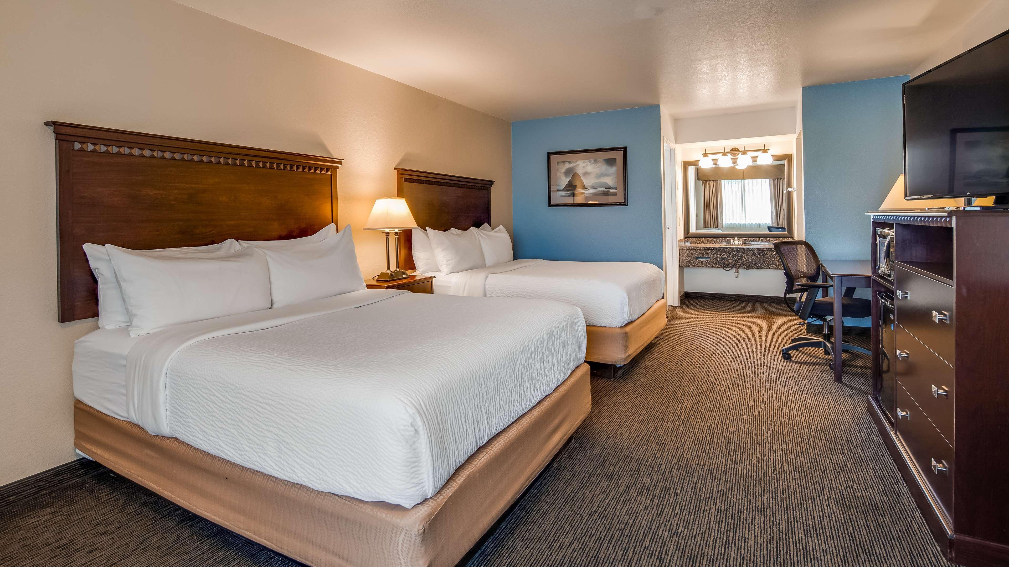 Western 3* Arcata