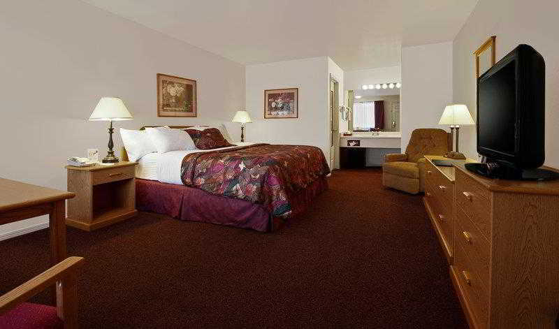 Western 3* Arcata